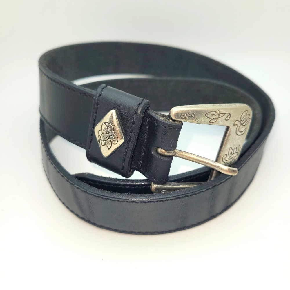 GAP Medium Black Leather Belt with Decorative Silver Buckle